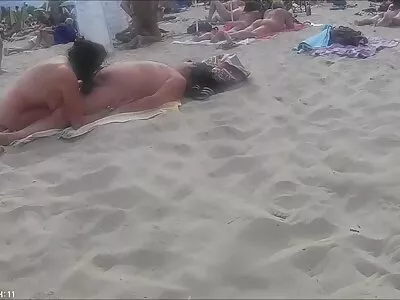 एक श्यामला cumshot मिळत आहे